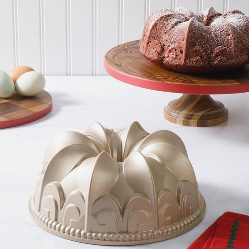 Fluted Cake Pan